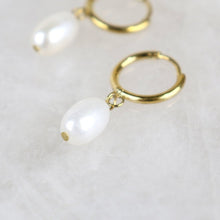 Charger l'image dans la galerie, Boucle d'oreille Okaya
